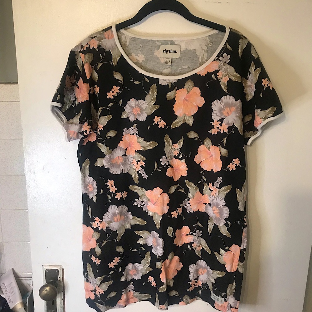 Rhythm. Floral Short-Sleeve Tunic